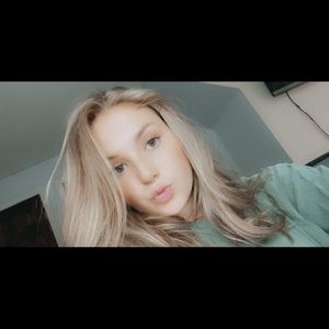 Meet your Posher, Molly